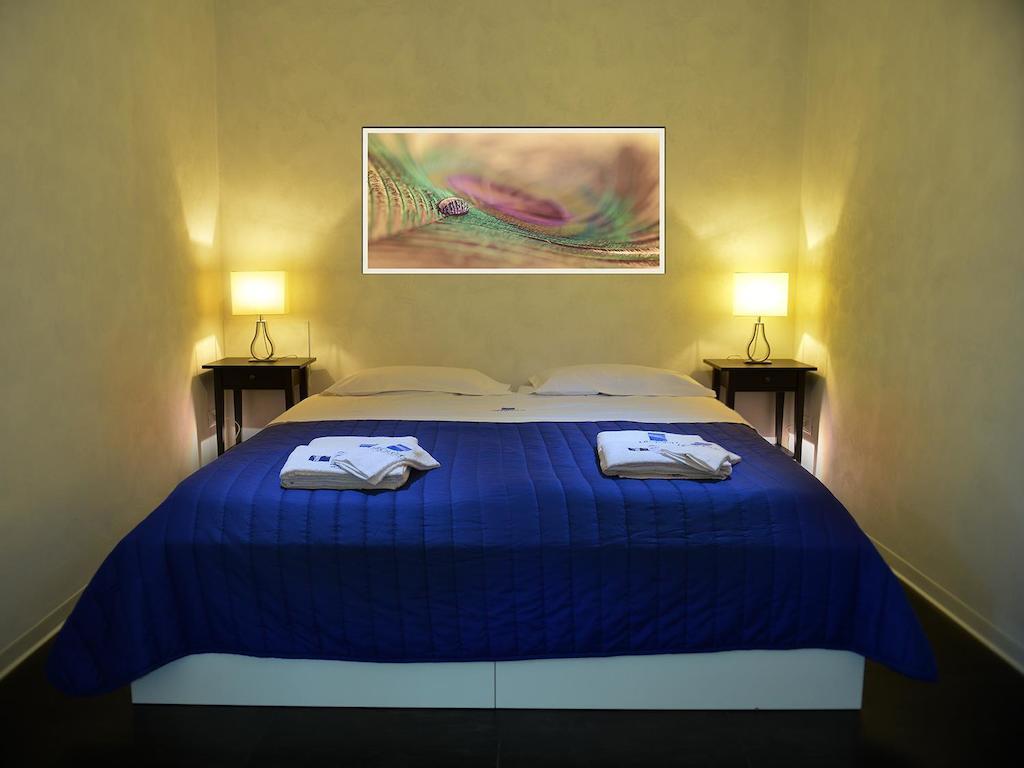 Rooms Gli Arcangeli 2 - Affitti Brevi Italia Monte SantʼAngelo Habitación foto