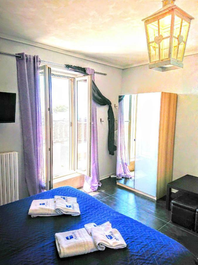 Rooms Gli Arcangeli 2 - Affitti Brevi Italia Monte SantʼAngelo Exterior foto