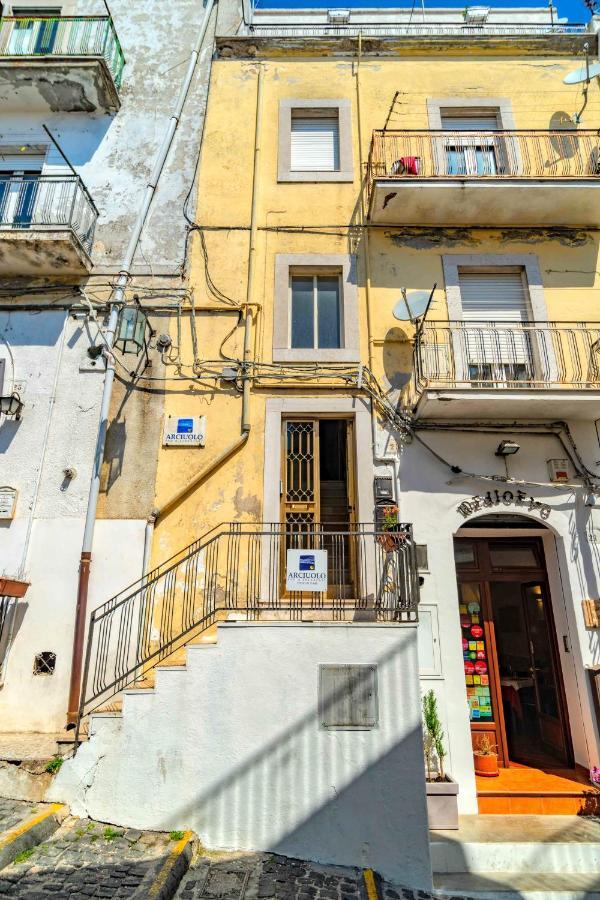 Rooms Gli Arcangeli 2 - Affitti Brevi Italia Monte SantʼAngelo Exterior foto